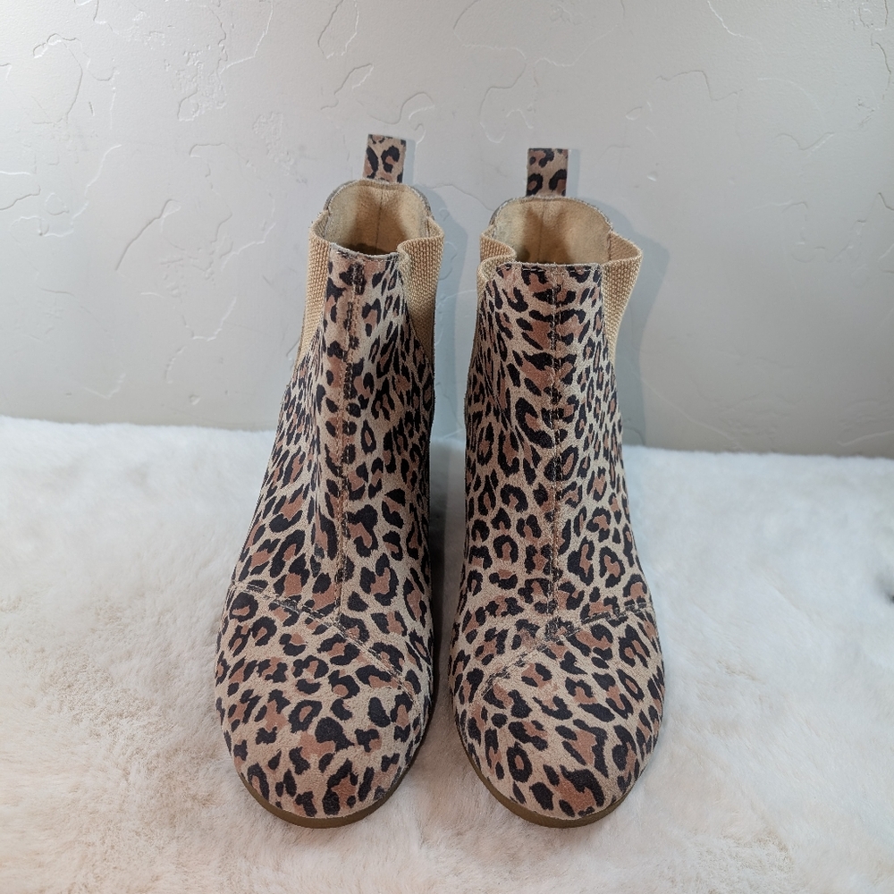TOMS Kelsey Wedge Ankle Booties – Light Leopard Print – Size 10 - Picture 2 of 14